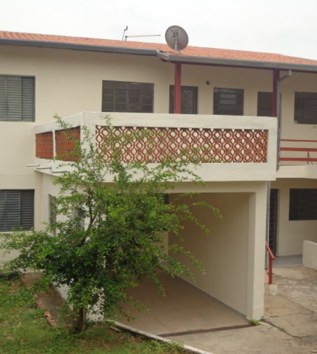 C1052 1.JPG